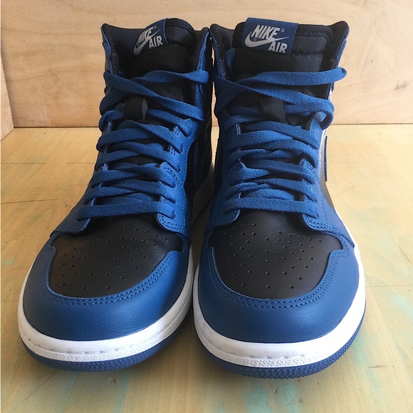 AIR JORDAN 1 RETRO HIGH OG 'DARK MARINA BLUE' - Picture 4 of 12